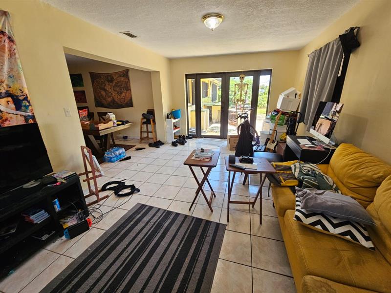 Image 7 of 14 For 2610 Plunkett St