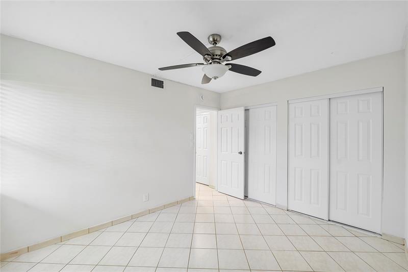 Image 16 of 27 For 8340 Sands Point Blvd  103 P