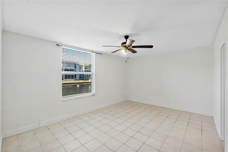 Image 20 of 27 For 8340 Sands Point Blvd  103 P