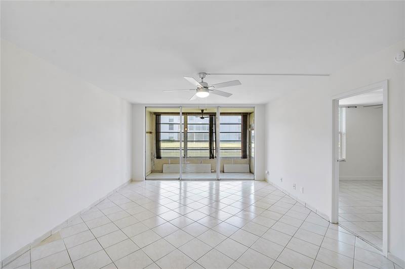 Image 21 of 27 For 8340 Sands Point Blvd  103 P