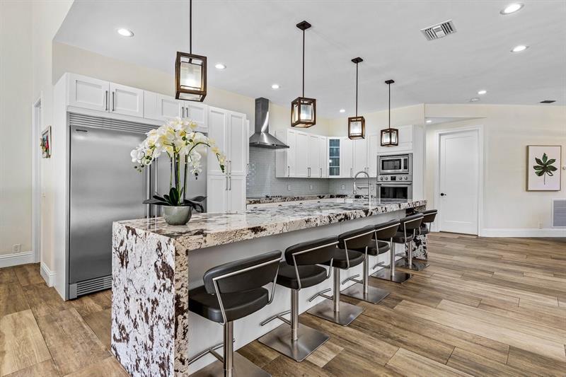 Image 16 of 69 For 6672 63rd Way