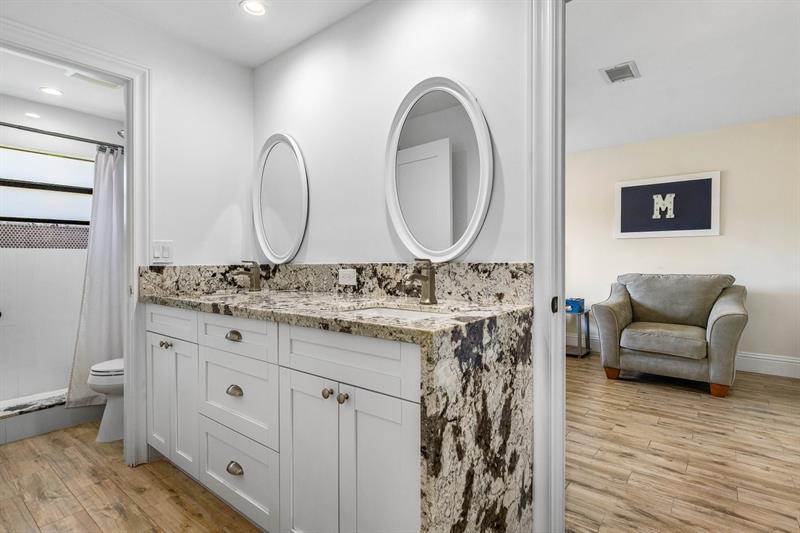 Image 32 of 69 For 6672 63rd Way