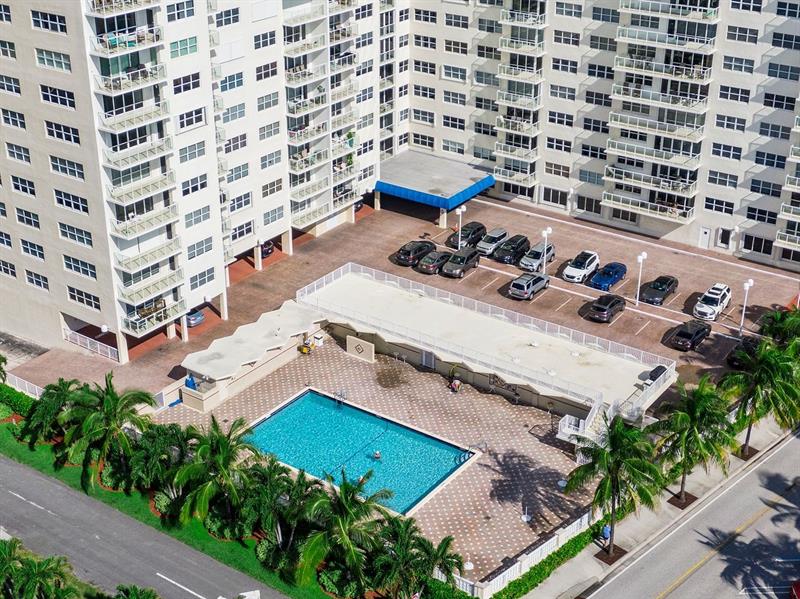 Image 13 of 58 For 111 Pompano Beach Blvd  1801