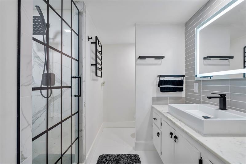Image 22 of 58 For 111 Pompano Beach Blvd  1801