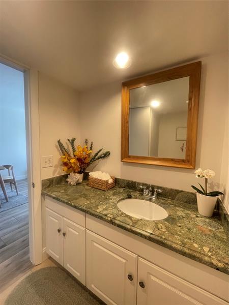 Image 20 of 46 For 2708 14th Street Cswy  2