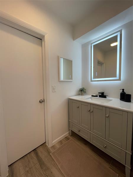 Image 33 of 46 For 2708 14th Street Cswy  2