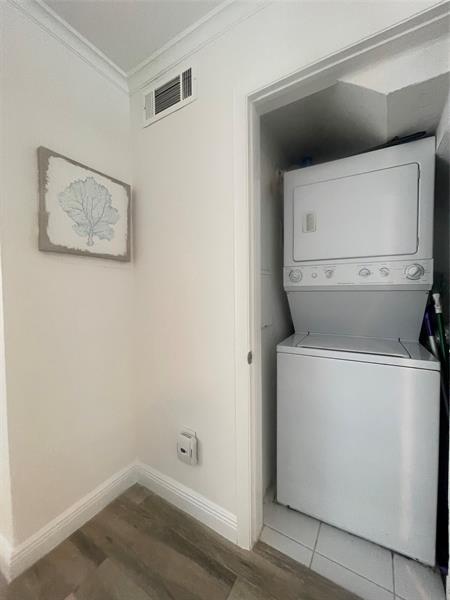 Image 37 of 46 For 2708 14th Street Cswy  2