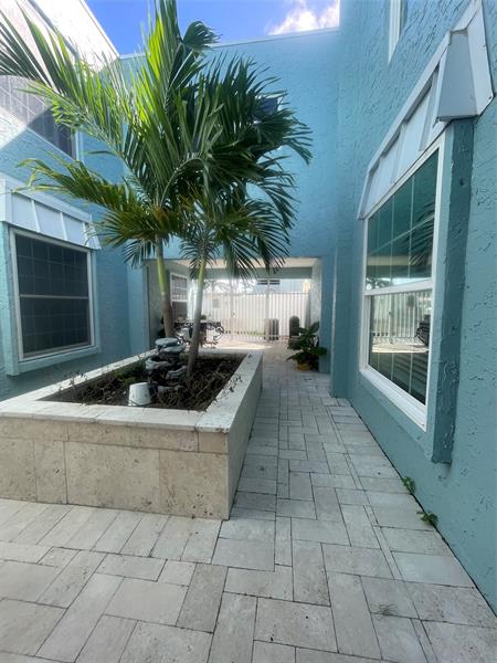 Image 40 of 46 For 2708 14th Street Cswy  2
