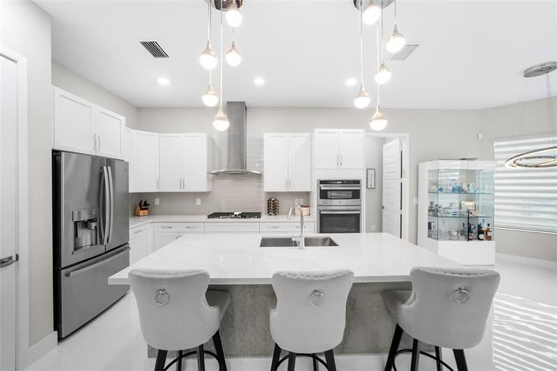 Image 14 of 98 For 10777 Oceano Way