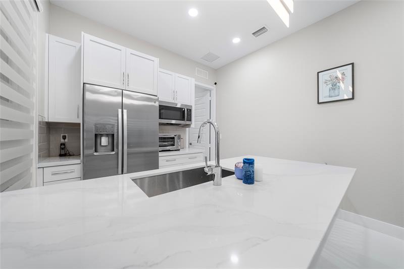 Image 66 of 98 For 10777 Oceano Way