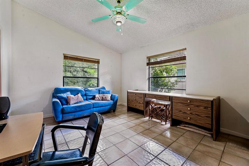 Image 32 of 46 For 2340 42nd Ave