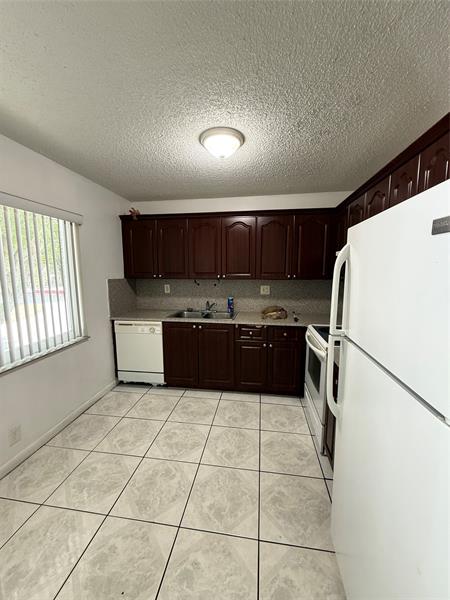 Image 11 of 12 For 10207 35th St