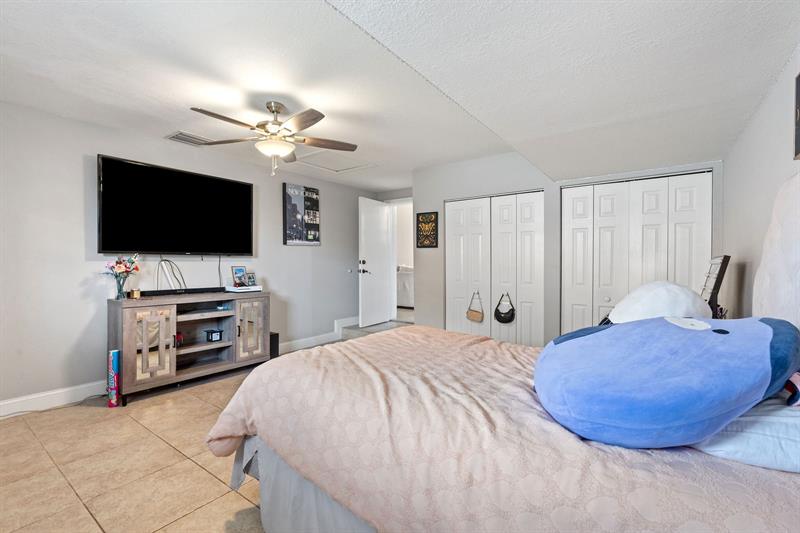 Image 36 of 51 For 8313 188th Ter