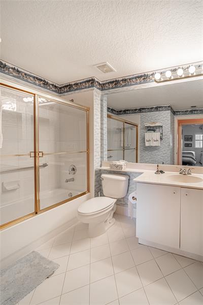 Image 10 of 39 For 7739 Southampton Ter  202