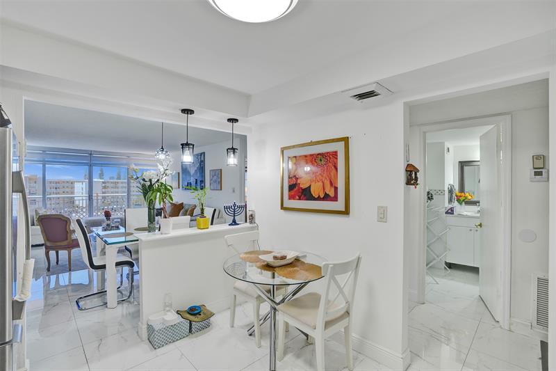 Image 15 of 34 For 18041 Biscayne Blvd 503