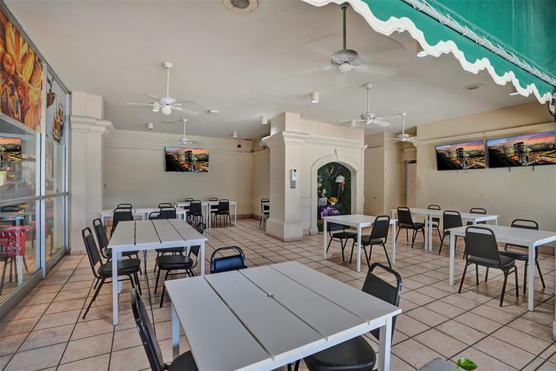 Image 31 of 34 For 18041 Biscayne Blvd 503