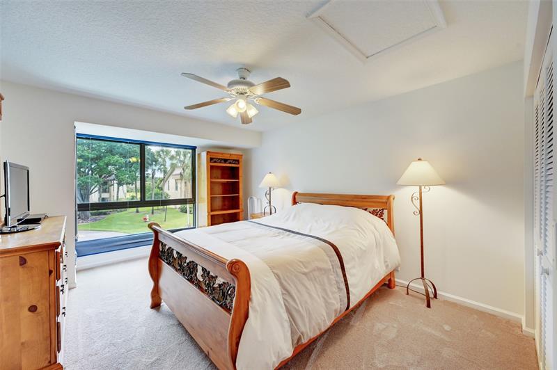 Image 16 of 24 For 6079 Glendale Dr  6079