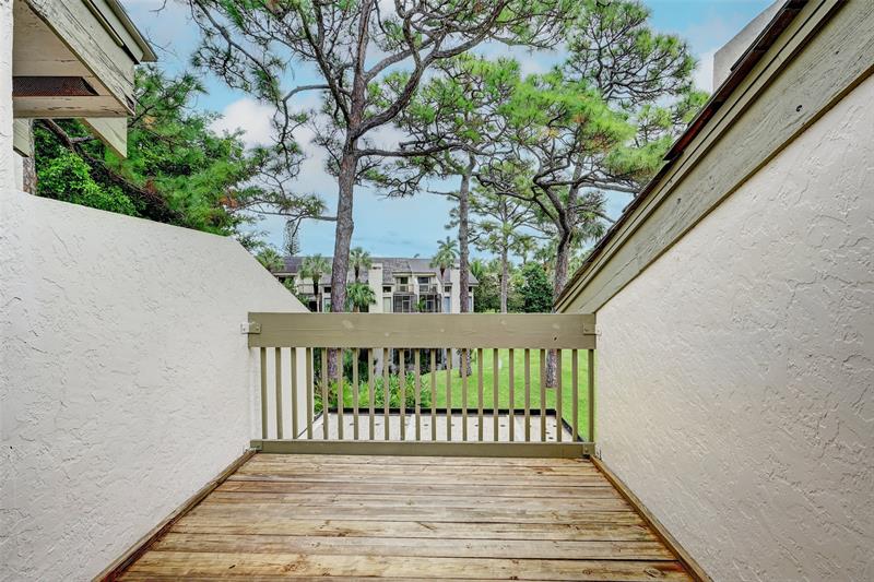 Image 21 of 24 For 6079 Glendale Dr  6079