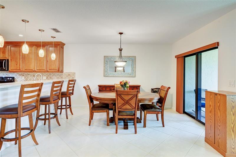 Image 6 of 24 For 6079 Glendale Dr  6079