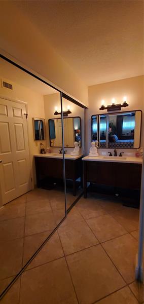 Image 23 of 28 For 15235 Lakes Of Delray Blvd  284