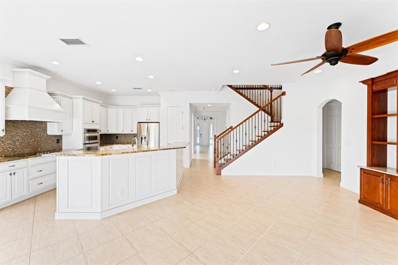 Image 11 of 44 For 8132 Bradford Way