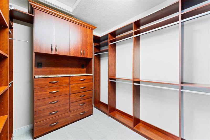 Image 21 of 44 For 8132 Bradford Way