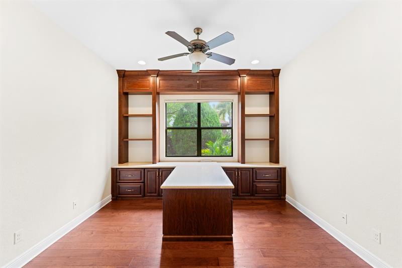 Image 26 of 44 For 8132 Bradford Way