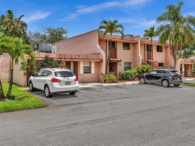Details for 12 Toledo Ct  12, Fort Lauderdale, FL 33324