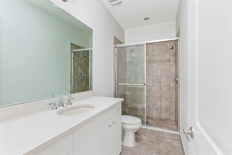 Image 20 of 27 For 6965 Pines Circle  29