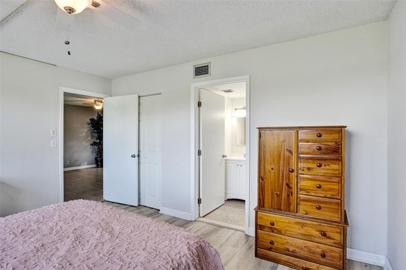 Image 13 of 27 For 1700 80th Ave  107