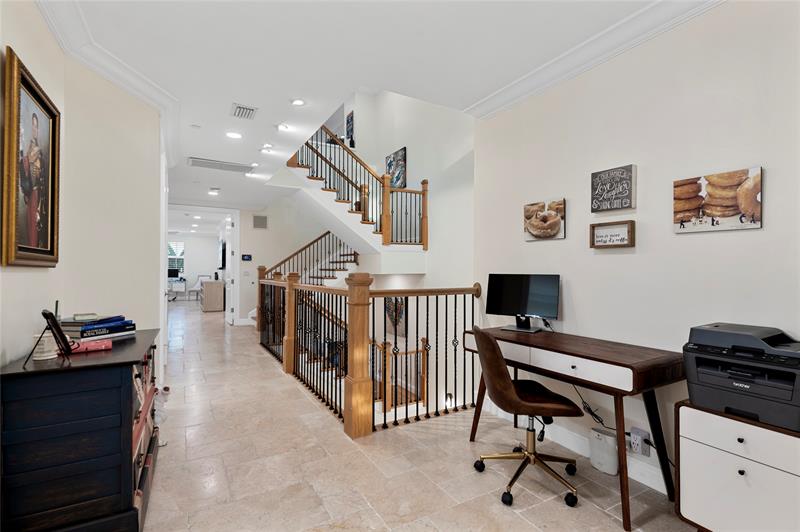 Image 33 of 70 For 220 15th Ave  220
