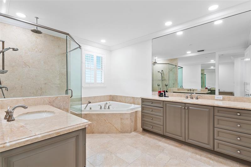 Image 39 of 70 For 220 15th Ave  220