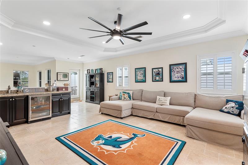 Image 43 of 70 For 220 15th Ave  220
