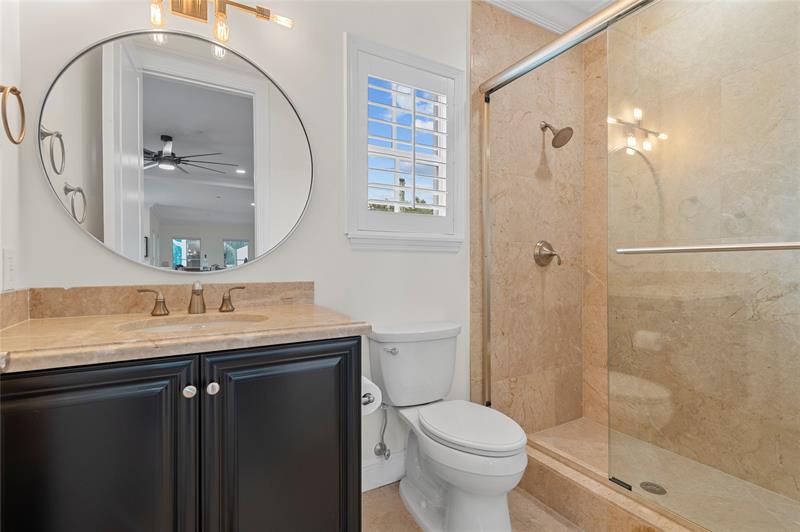 Image 45 of 70 For 220 15th Ave  220