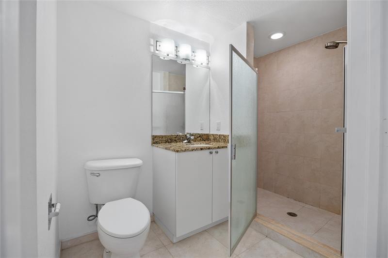 Image 21 of 44 For 1830 Radius Dr  607