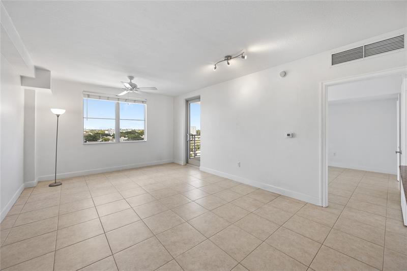 Image 4 of 44 For 1830 Radius Dr  607