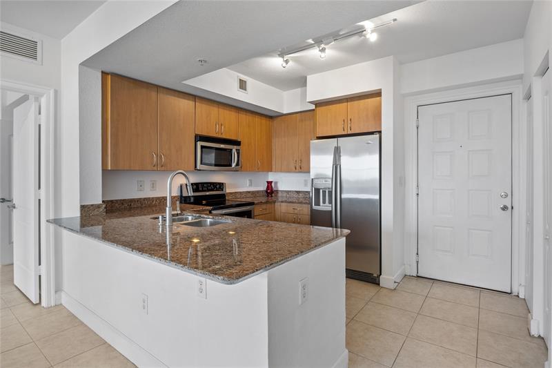Image 6 of 44 For 1830 Radius Dr  607