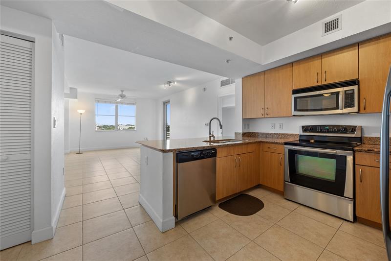 Image 8 of 44 For 1830 Radius Dr  607