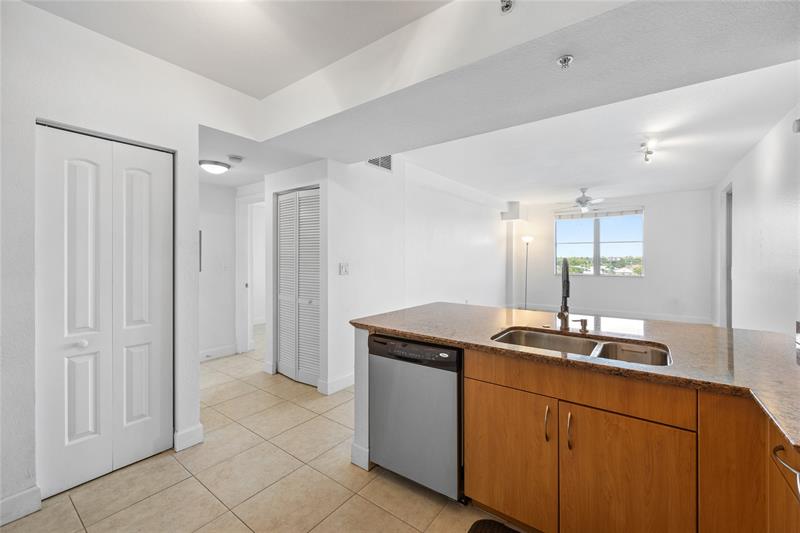 Image 9 of 44 For 1830 Radius Dr  607