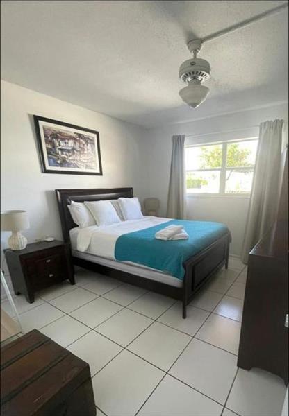 Image 11 of 11 For 4652 Poinciana Street  2