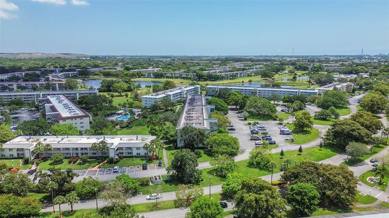 Image 32 of 43 For 2804 Victoria Way  C3