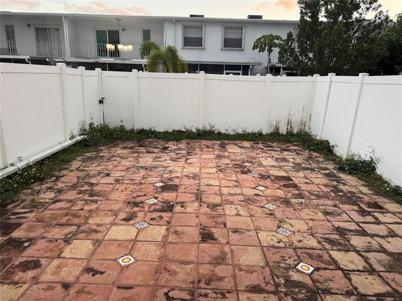 Image 3 of 10 For 6784 39th Ct  6784