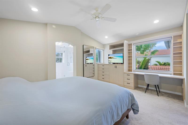 Image 20 of 27 For 1775 Seagrape Way  1775