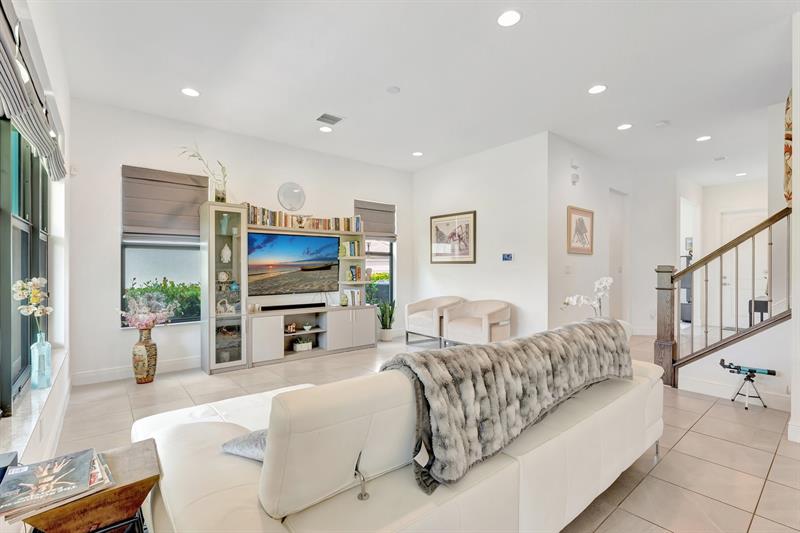 Image 12 of 69 For 3851 87th Way