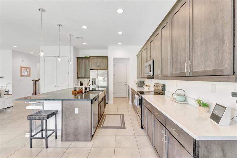 Image 18 of 69 For 3851 87th Way