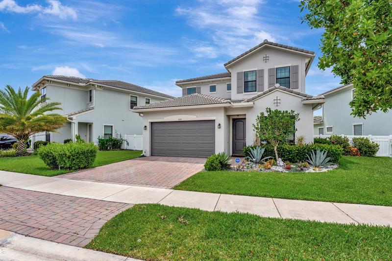 Image 4 of 69 For 3851 87th Way
