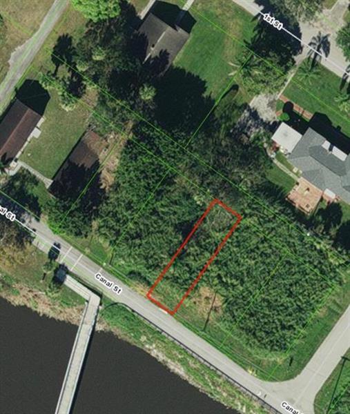 Details for 37055 Canal St, Canal Point, FL 33438