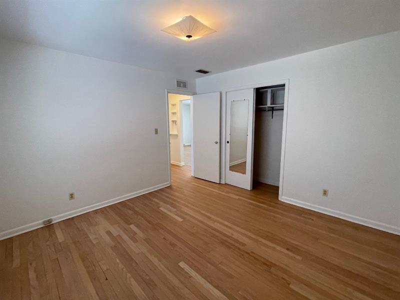 Image 6 of 18 For 723 4th St  