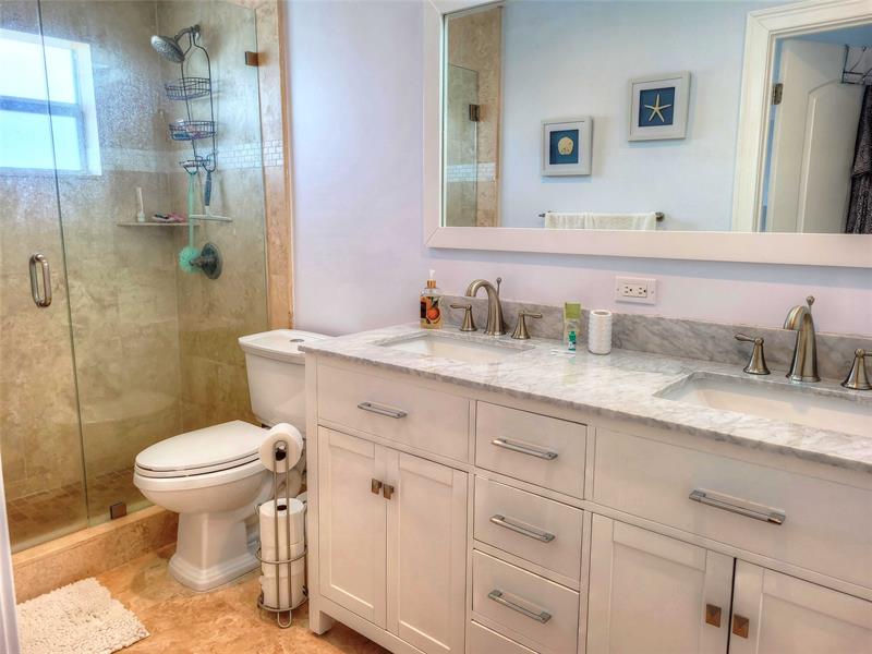 Image 12 of 17 For 5450 Ocean Blvd  39-k