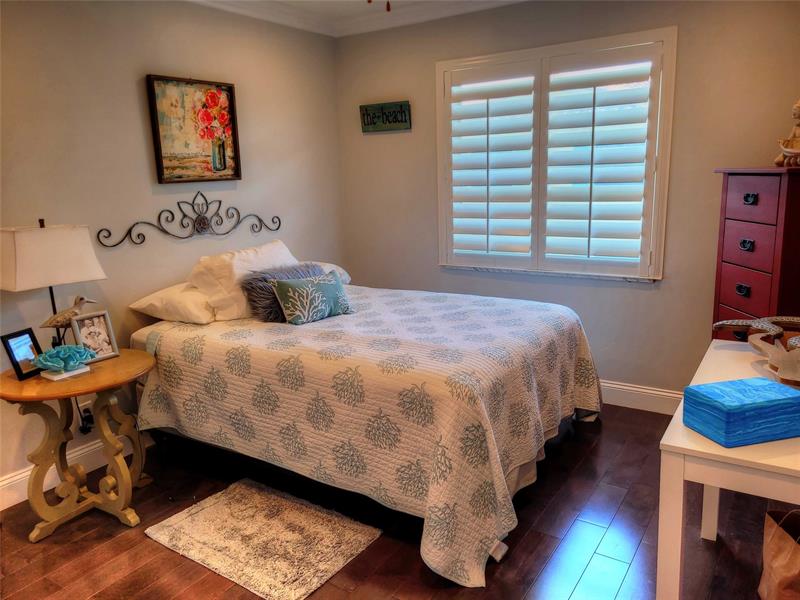 Image 14 of 17 For 5450 Ocean Blvd  39-k